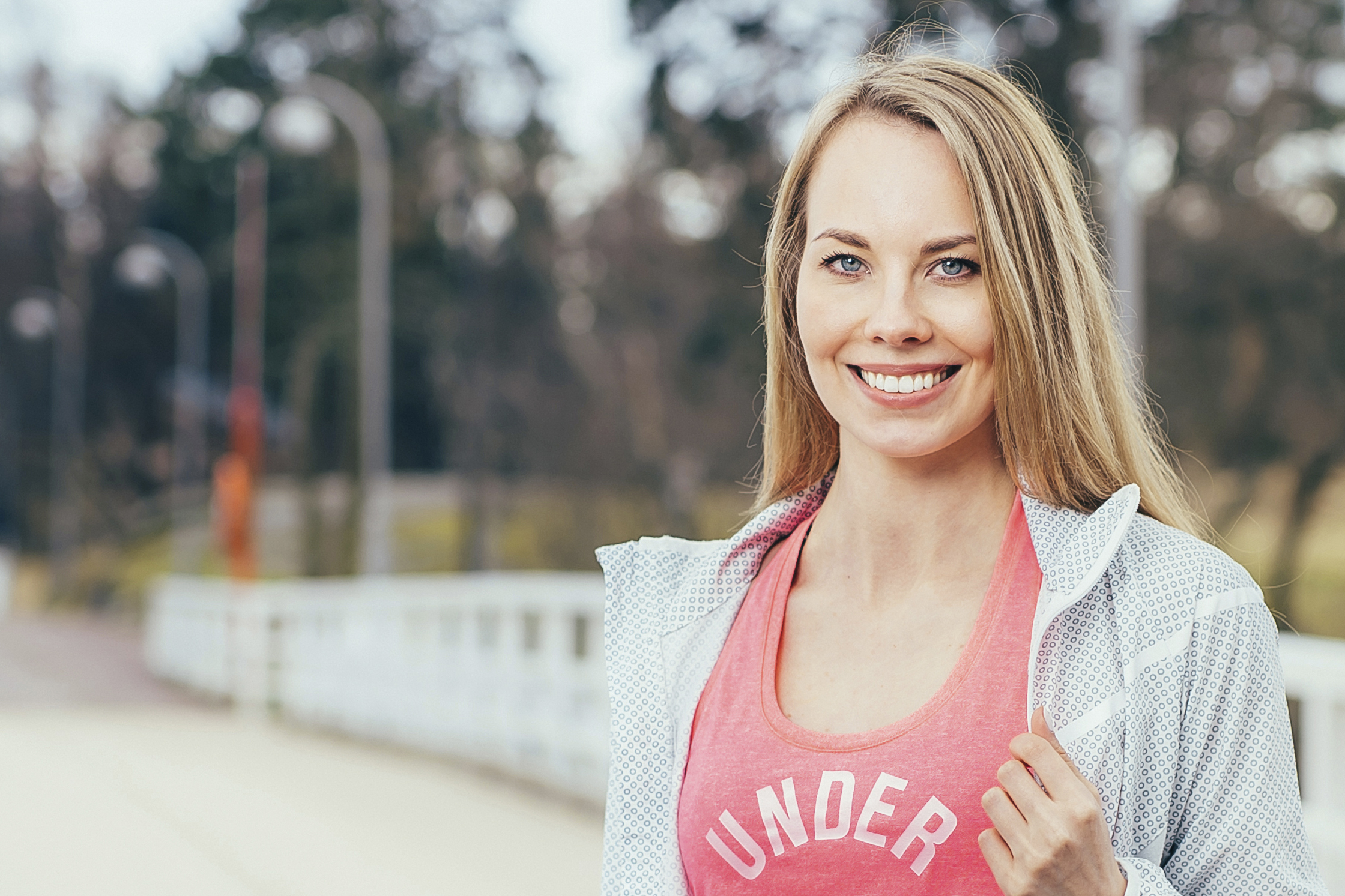 Saralotta, Oikominen, kerrostusmuovit