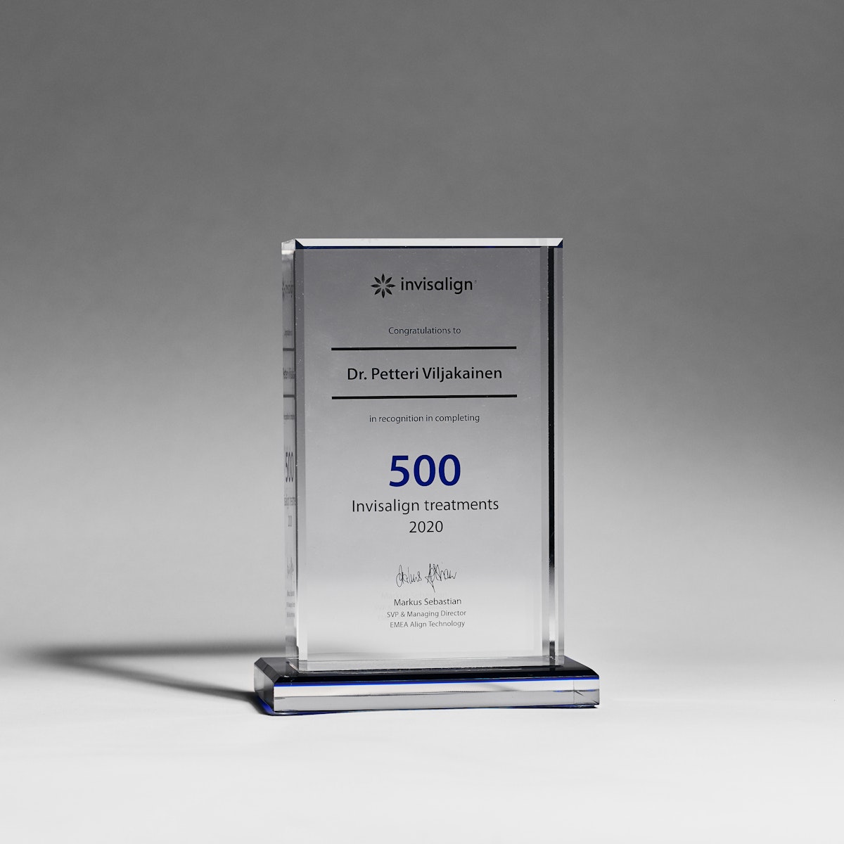 Esteettinen hammashoito Helsinki hampaat ennen